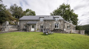 Stunning Barn Conversion with HOT TUB and ALPACAS - Ty Cerrig Barn
